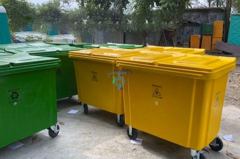 Thùng rác 660 lít composite đa dạng màu sắc Thùng rác 660 lít composite đa dạng màu sắc
