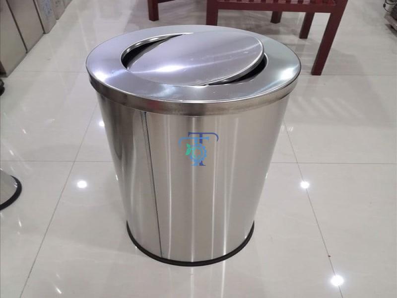 Thùng rác nắp lật
