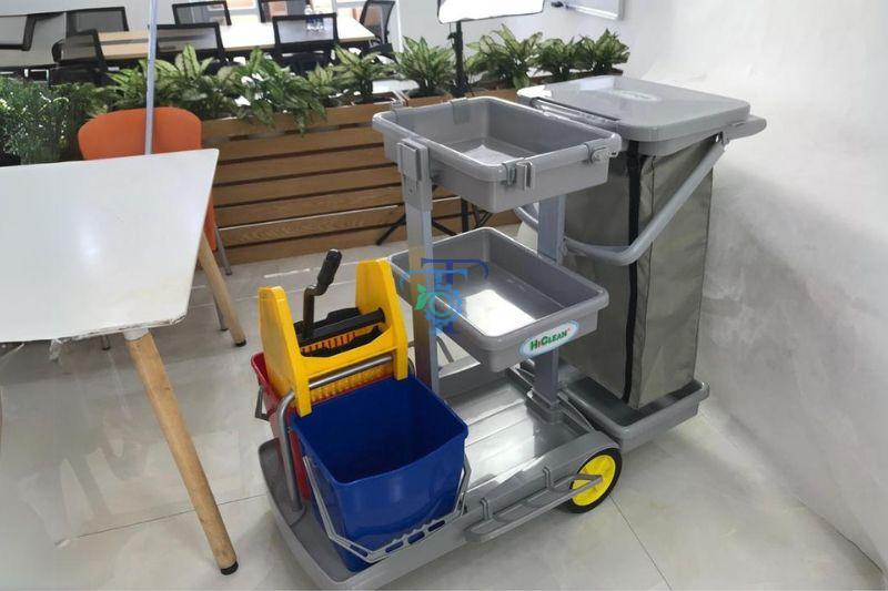 Xe dọn vệ sinh Hiclean HC 779