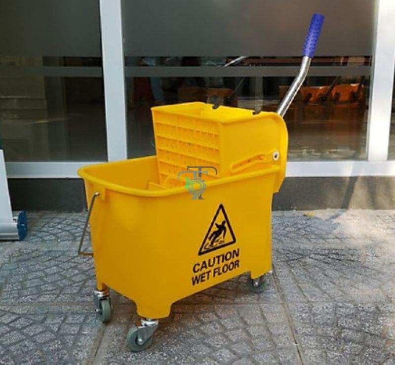 Xe vắt móp đơn dung tích 20l