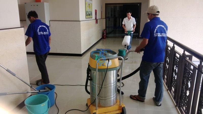 Máy hút bụi công nghiệp 30l hỗ trợ hút bụi bẩn, rác thải