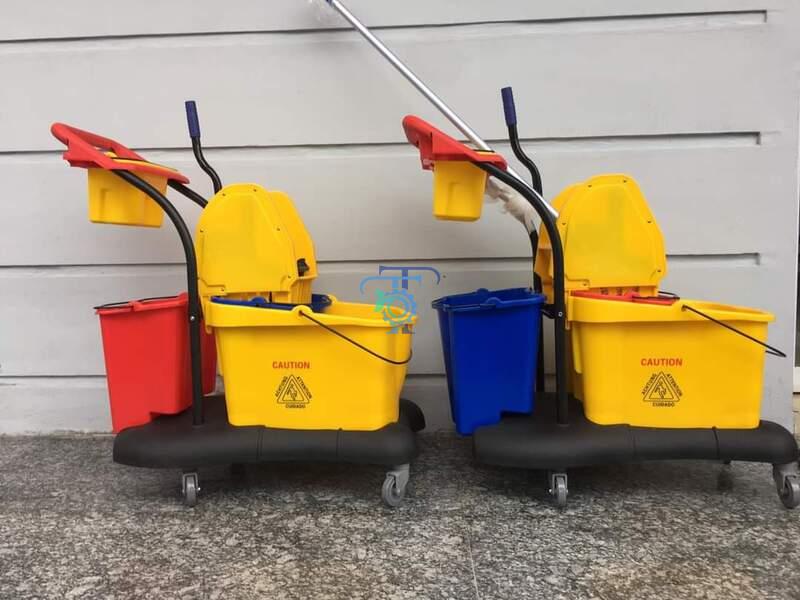 Xe vệ sinh đa năng với nhiều ưu điểm nổi bật