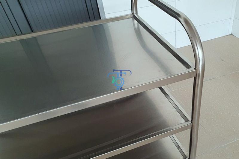Ưu điểm xe đẩy thức ăn inox