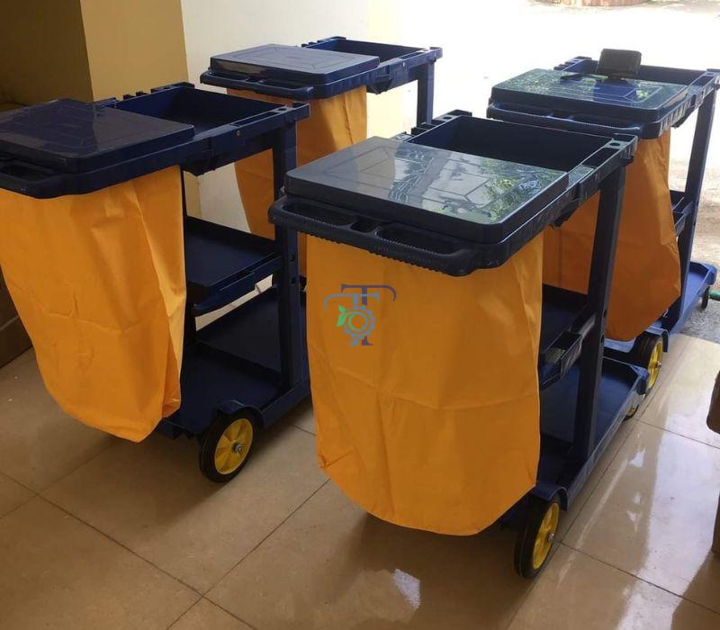 Xe làm buồng khách sạn