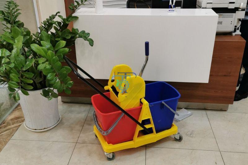 Xe vắt móp đôi